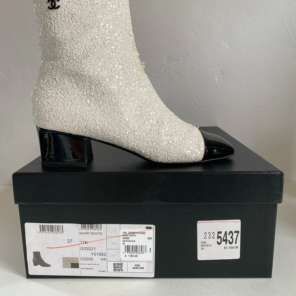 SOLD☄️ON TRADESY DEFECTIVE CHANEL RUNWAY ‘ASTRONAUT’ COLLECTION BOOT - Picture 5 of 15